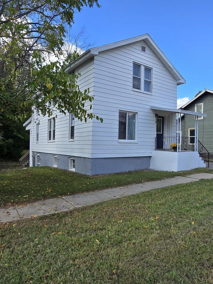 Property Photo: 64 Union Street MI 49242