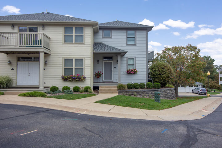 201 Garden Terrace Terrace  Douglas MI 49406 photo