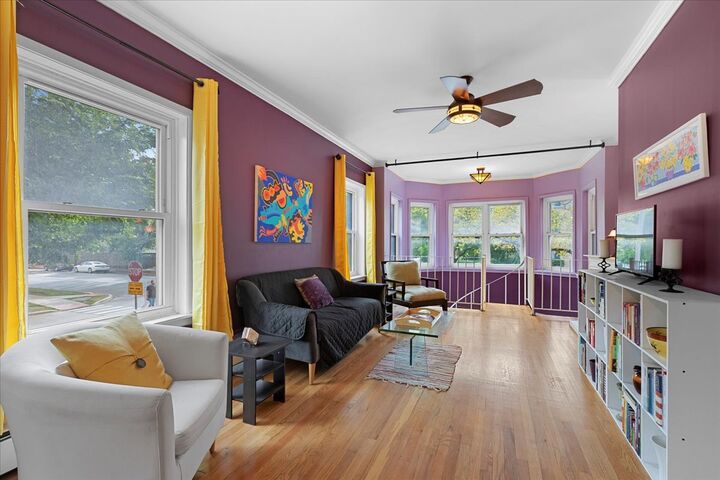 Property Photo:  934 W Washington Boulevard 1E  IL 60302 