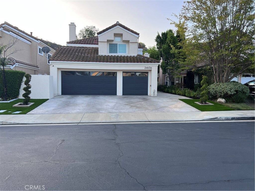 Property Photo:  24636 Calle Ardilla  CA 91302 