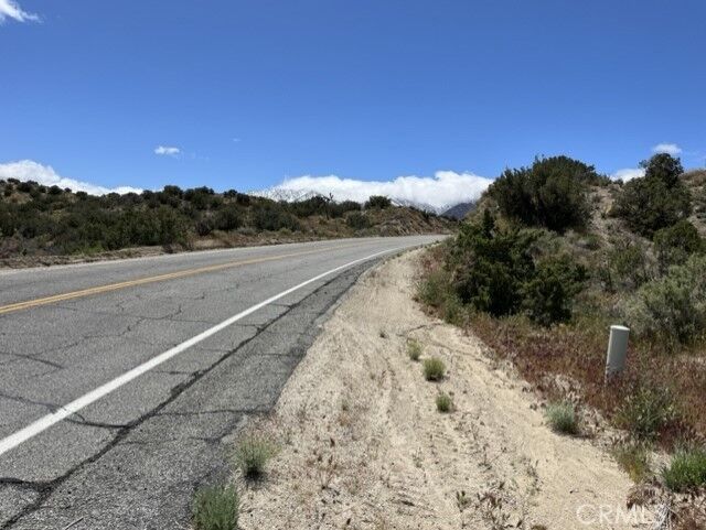 Property Photo:  0 Longview Rd/Punchbowl Rd/Vic Ave Y6  CA 93543 