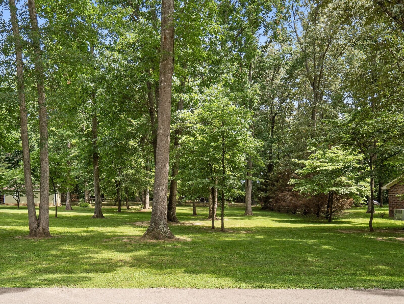 Property Photo:  17 Whte Oak Dr  TN 37166 