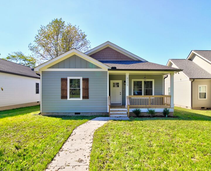 Property Photo: 4209 Woods St TN 37138