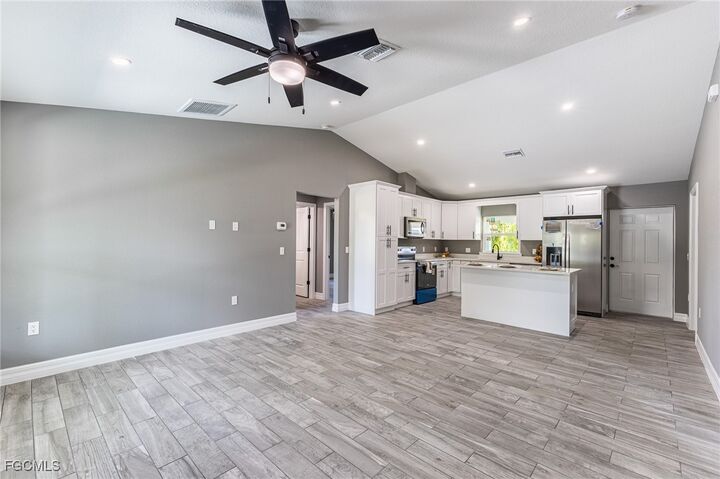 Property Photo:  5003 Early Lane  FL 33935 