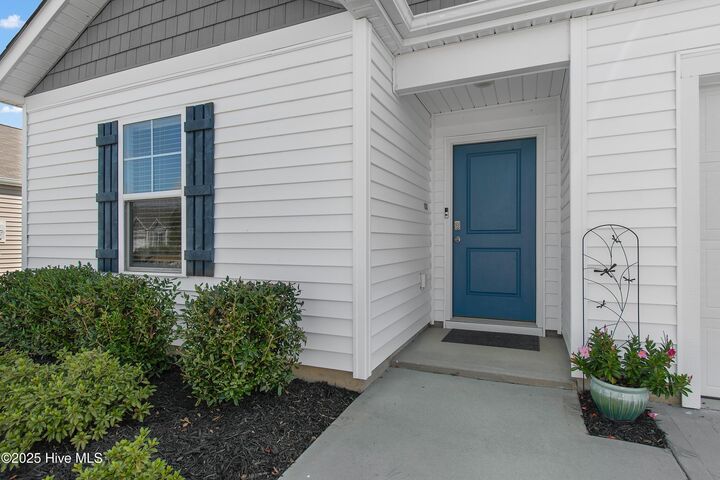 Property Photo: 289 Kite Circle NE NC 28422