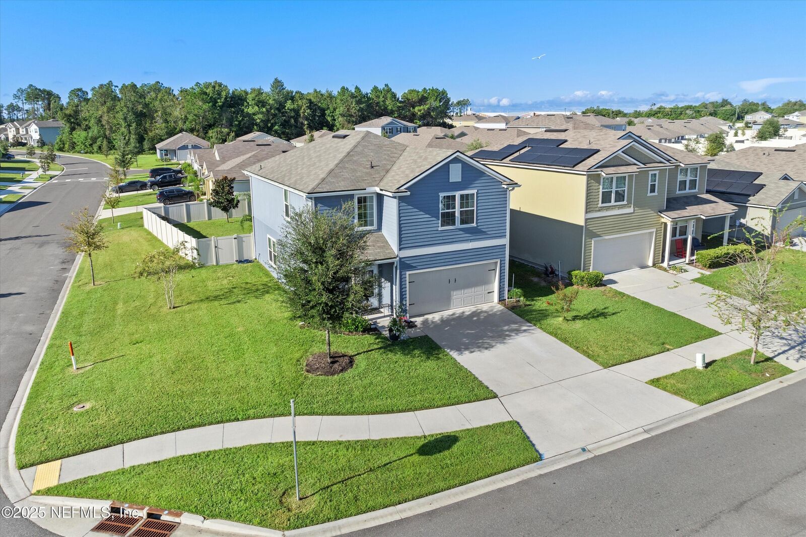 Property Photo:  2200 Willow Springs Drive  FL 32043 