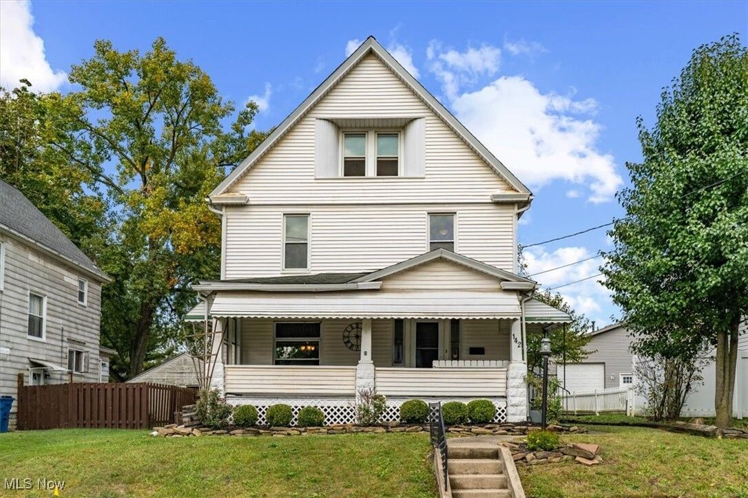 Property Photo: 142 E Howard Street OH 44420