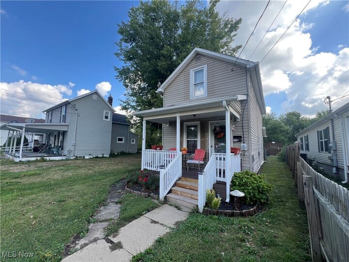 Property Photo:  241 Packer Street  OH 44683 