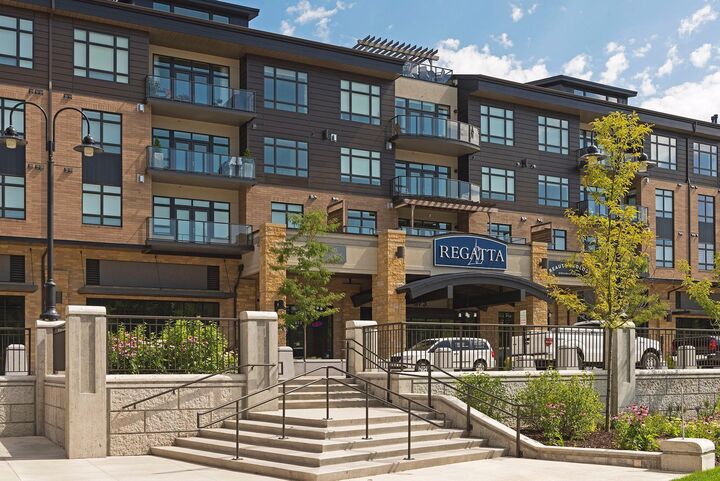Property Photo:  875 Lake Street N 216  MN 55391 