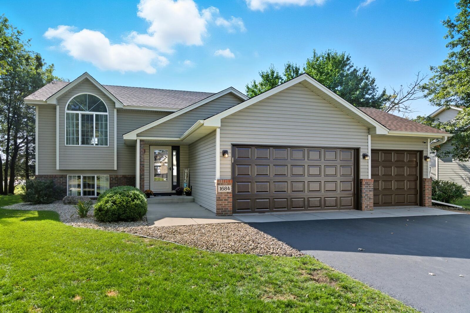 Property Photo:  1684 155th Avenue NW  MN 55304 