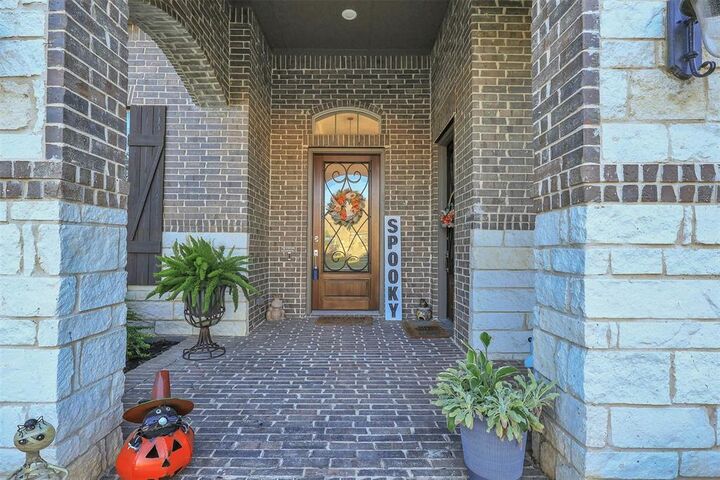 Property Photo: 820 War Admiral Trail TX 76248