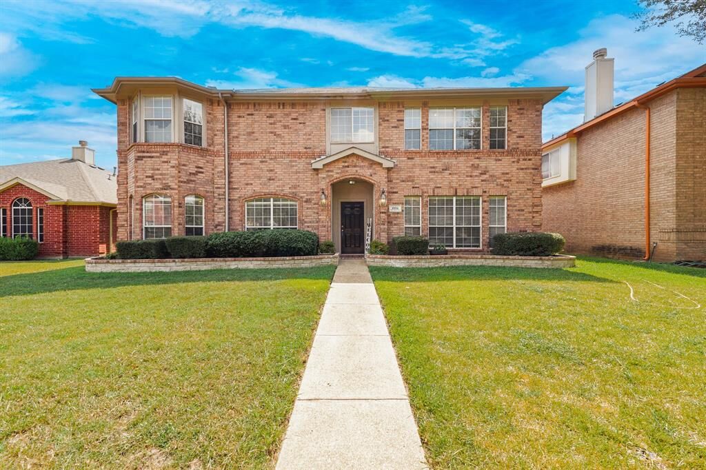 Property Photo:  1934 Pin Oak Lane  TX 75146