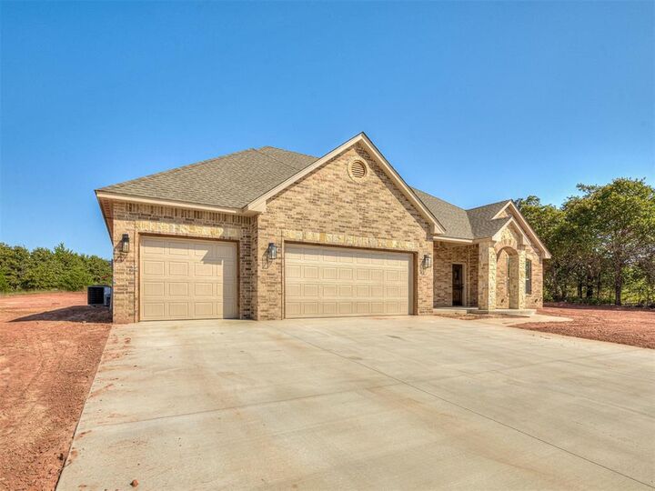 Property Photo:  8060 Longbow  OK 73044 