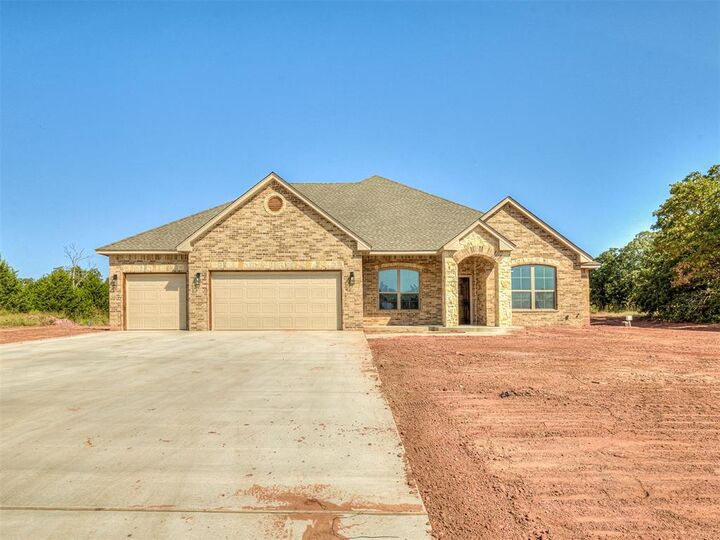 Property Photo: 8060 Longbow OK 73044