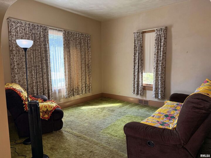 Property Photo:  520 Fairholm Avenue  IL 61603 