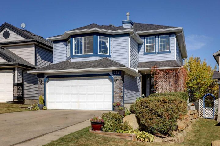 Property Photo:  246 Harvest Oak Rise NE  AB T3K 4V1 