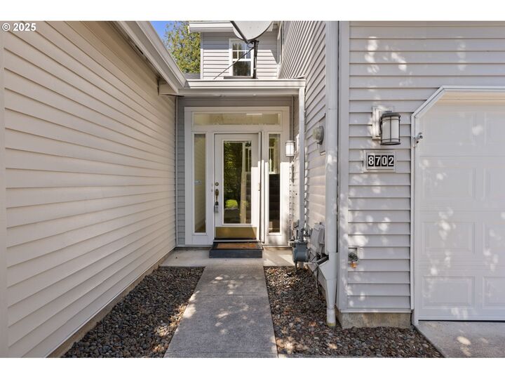 Property Photo:  8702 NE 17th St 61  WA 98664 