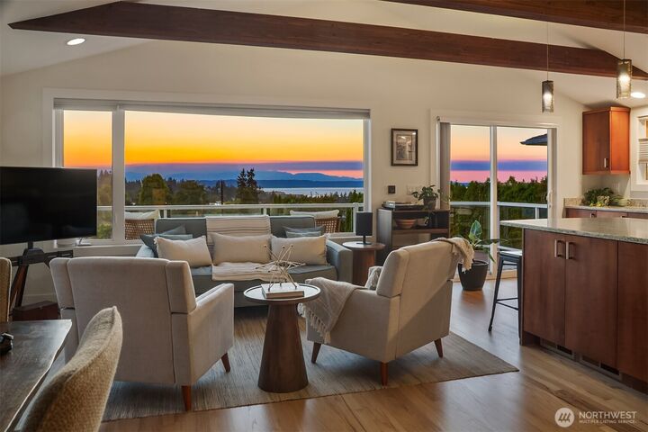 1118  8th Avenue S  Edmonds WA 98020 photo