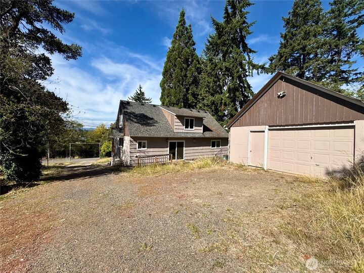 Property Photo:  1817 E Terrace Way  WA 98626 