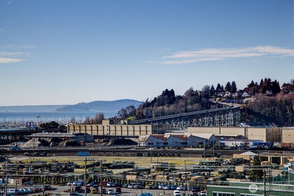 Property Photo:  2029  13th Avenue W  WA 98119 