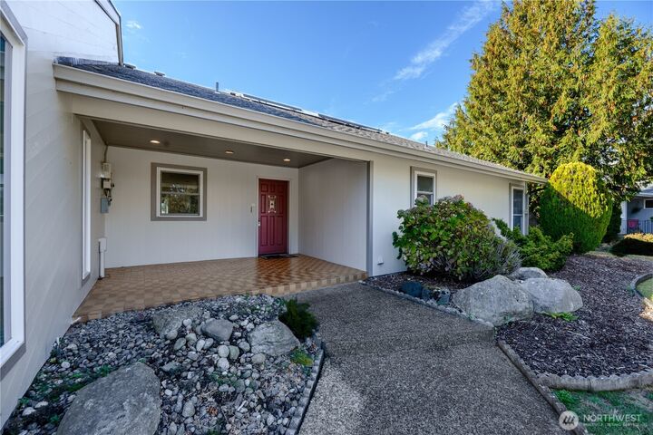 Property Photo:  103  Turnagain Place  WA 98382 