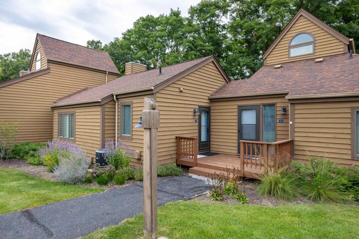 Property Photo: 11 Farmstead Drive IL 61036