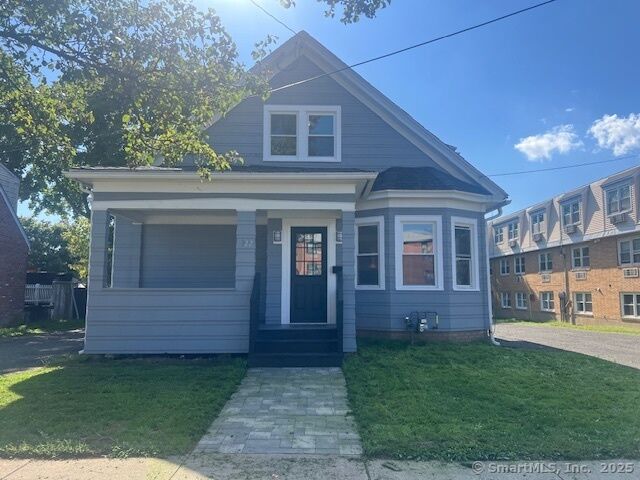 Property Photo:  322 Blake Street  CT 06515 
