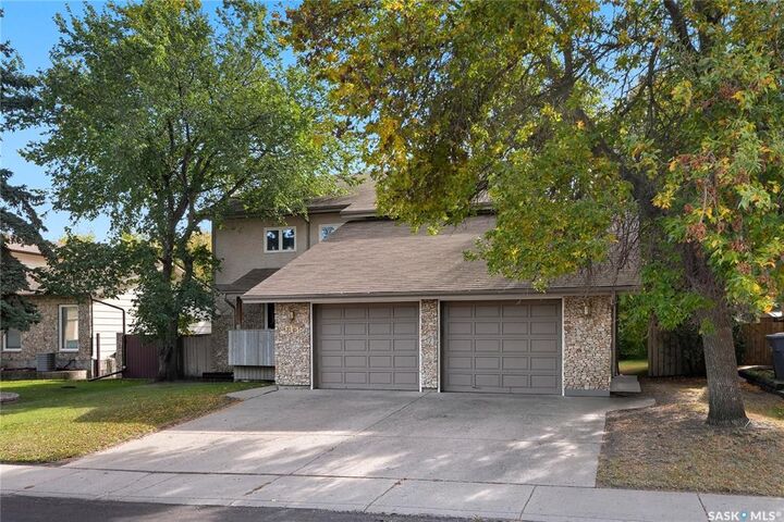 Property Photo:  511 Ae Adams Crescent  SK S7K 5N1 