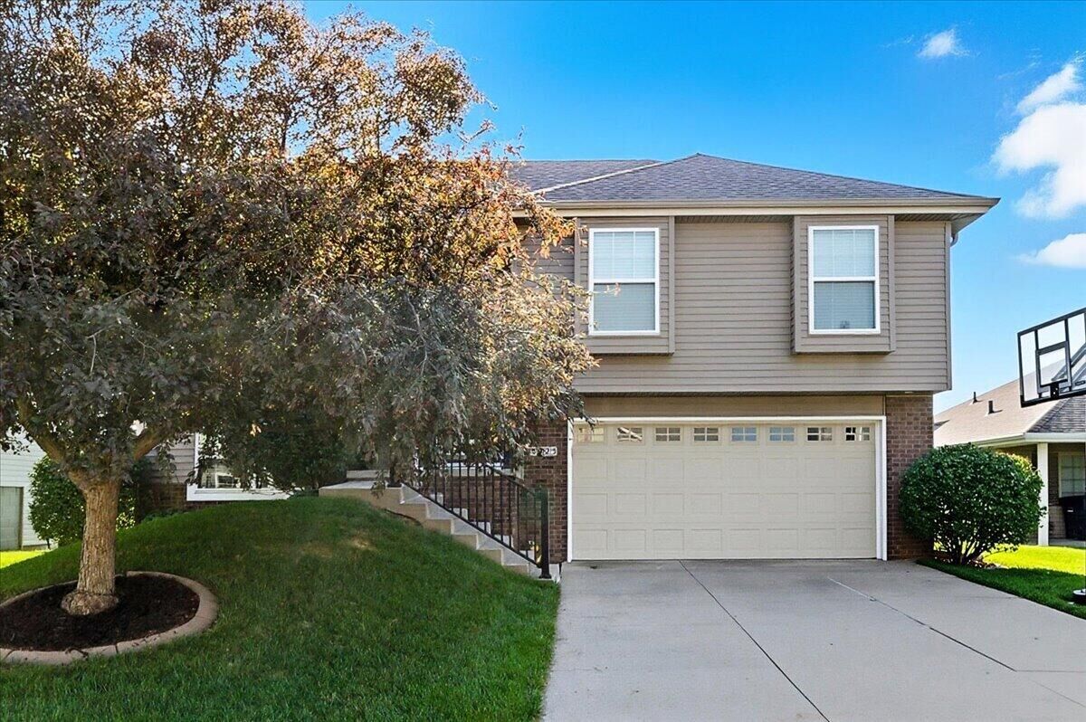 Property Photo:  5225 Hardings Landing Road  IA 51501 