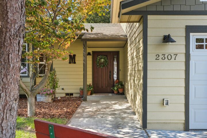 Property Photo: 2307 Franz Ct WA 99352