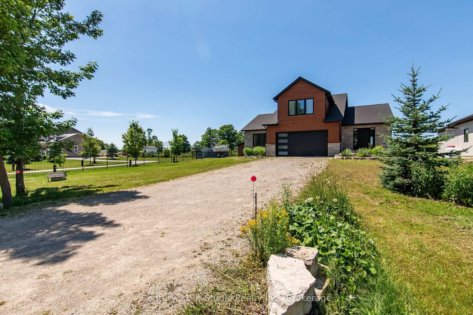 Property Photo:  67 Everett Road  ON N0H 2T0 