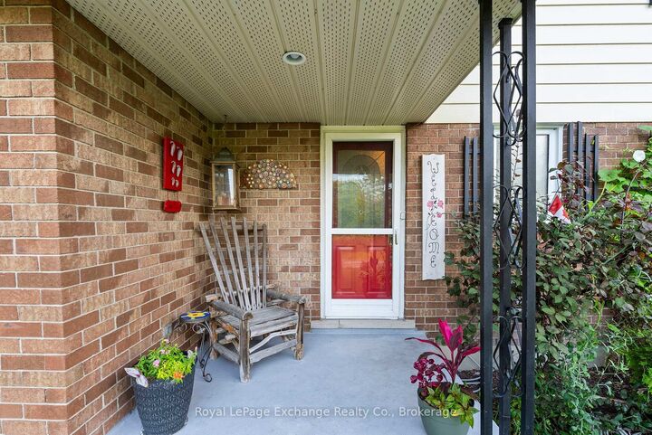 Property Photo:  990 Heritage Drive  ON N2Z 0C2 