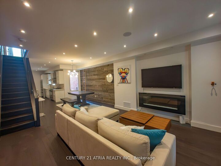 329A Clinton Street  Toronto ON M6G 2Y7 photo