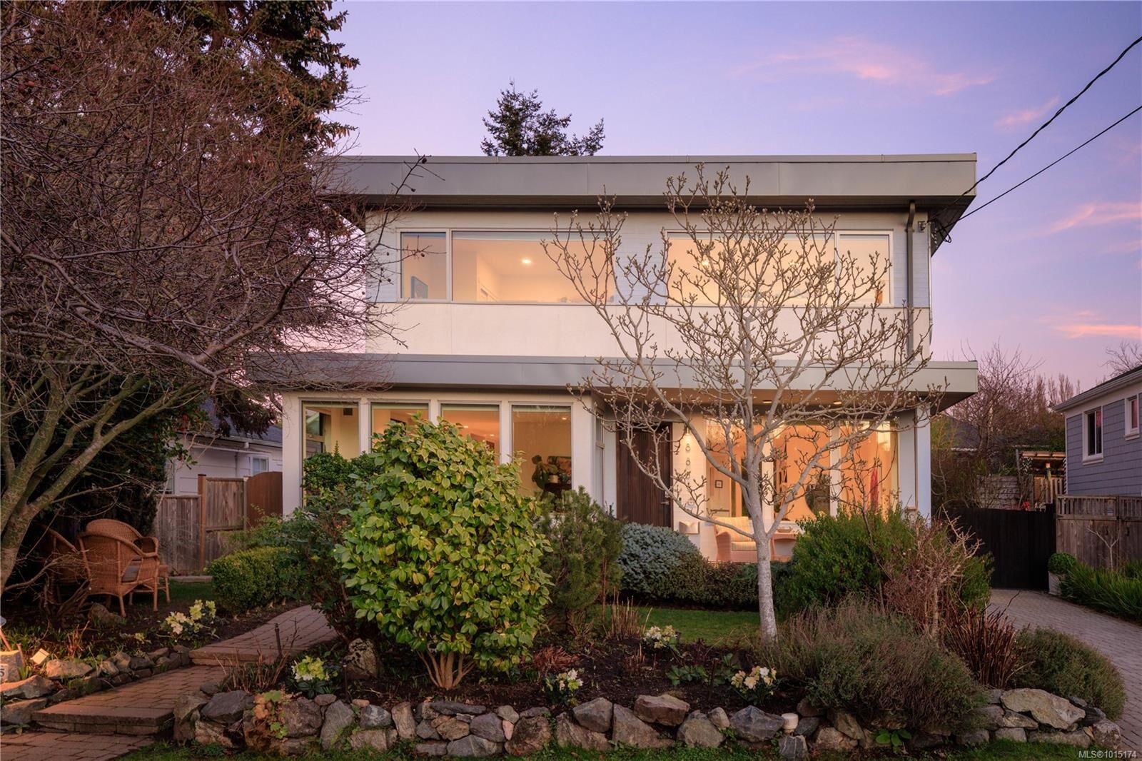 Property Photo:  885 Linkleas Ave  BC V8S 5C4 