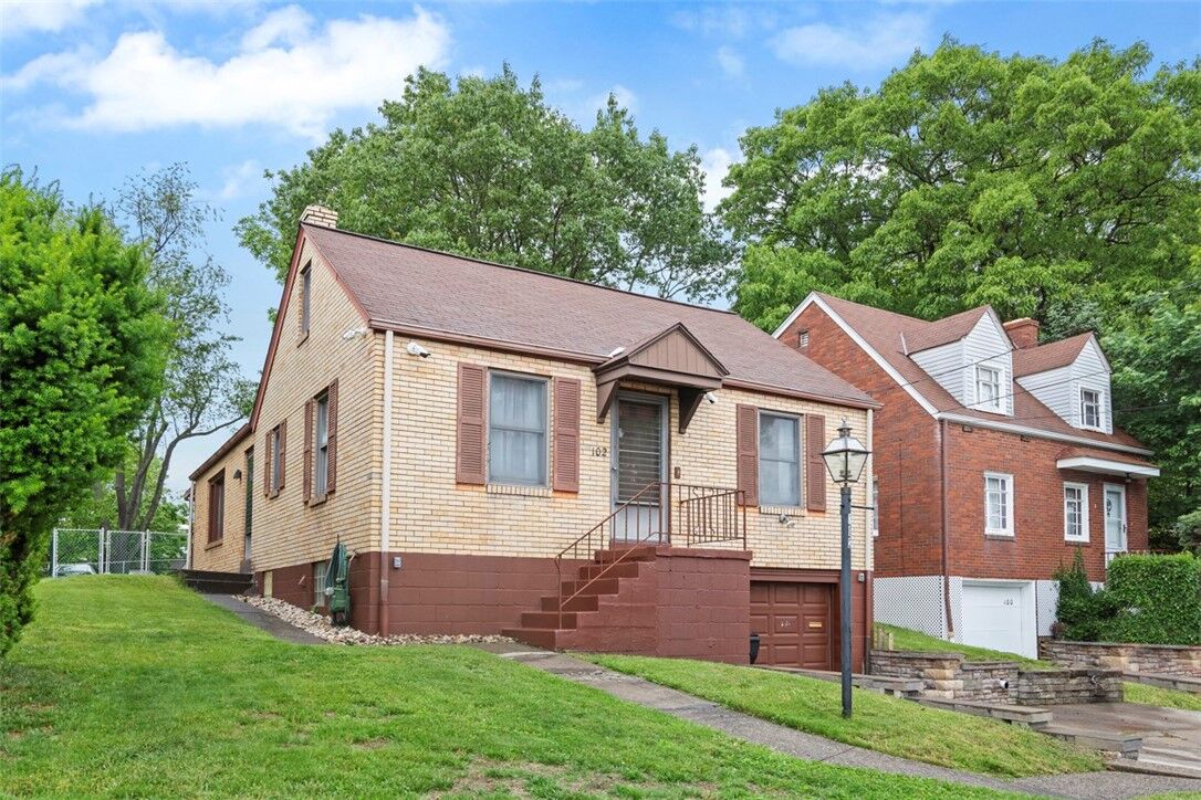 Property Photo:  102 William St  PA 15229 
