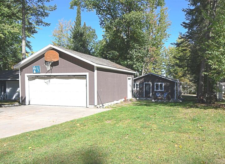 Property Photo: 6104 Sunset Drive MI 48656