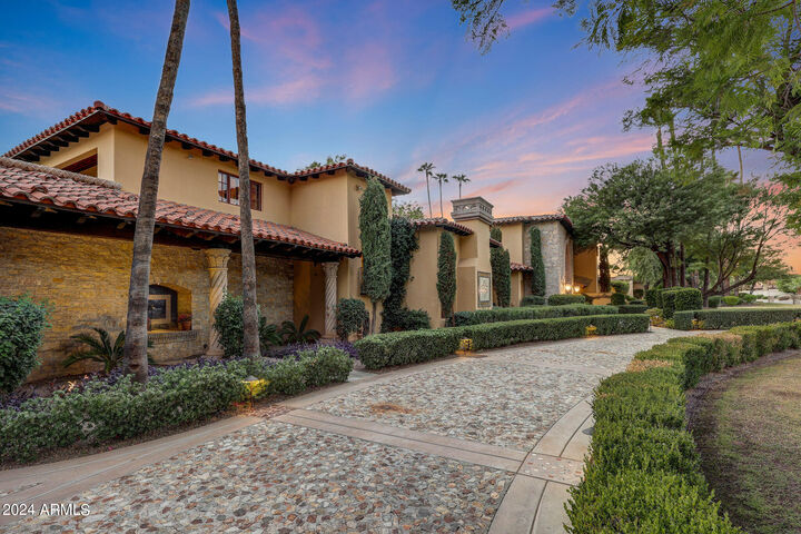 Property Photo:  6107 E Paradise Drive  AZ 85254 