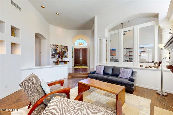 Property Photo: 7705 E Doubletree Ranch Road 36 AZ 85258