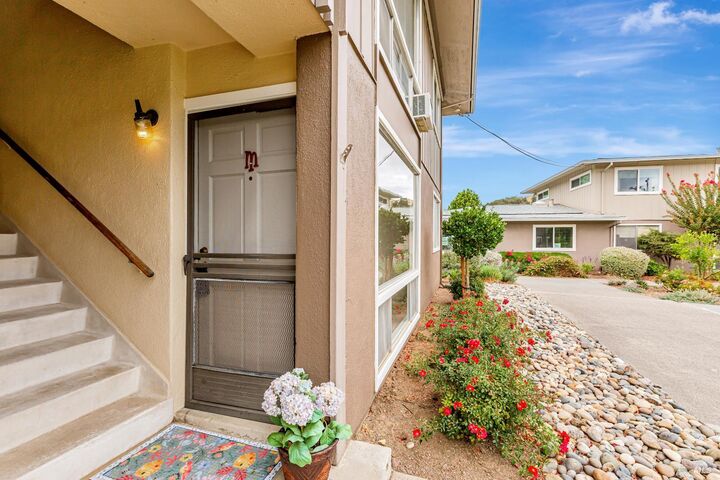 Property Photo:  1020 Los Gamos Road M  CA 94903 