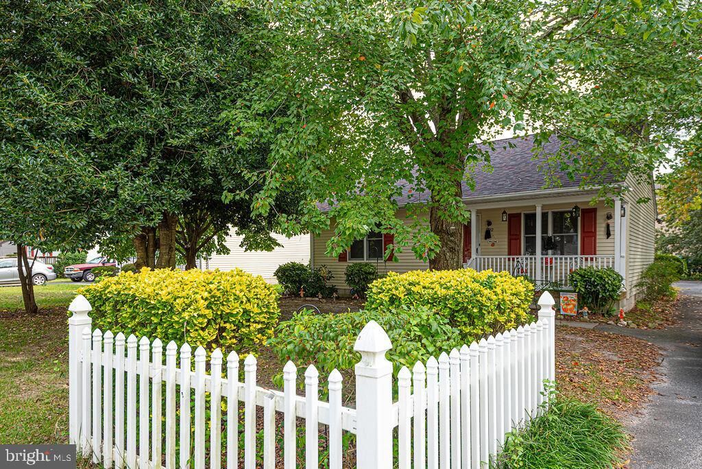 Property Photo: 102 S Saratoga Street 1 MD 21804