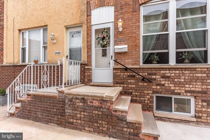 Property Photo: 2407 S Warnock Street PA 19148