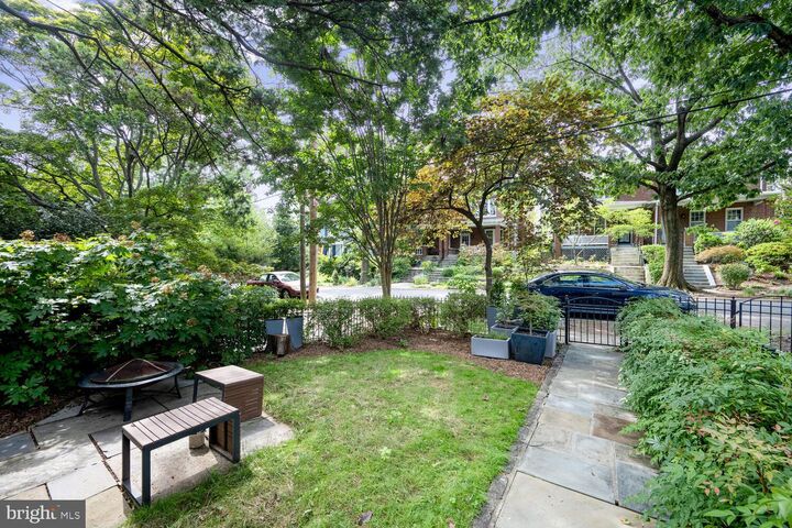Property Photo:  3543 Quebec Street NW  DC 20016 