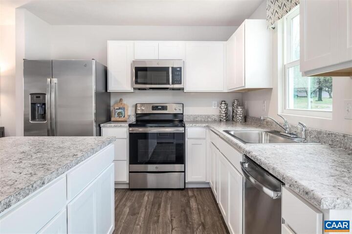 Property Photo: 22 Everglades Rd VA 22923