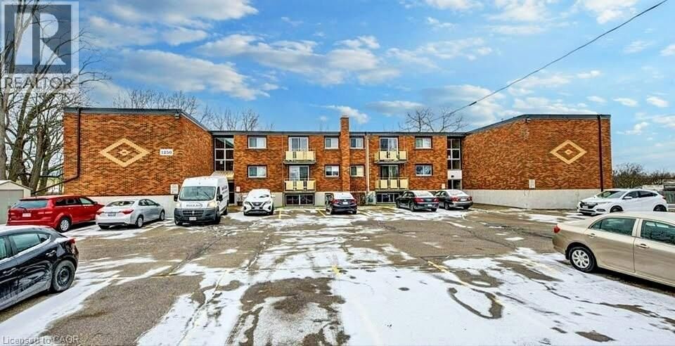 Property Photo:  1250 Duke Street 13  ON N3H 3V7 