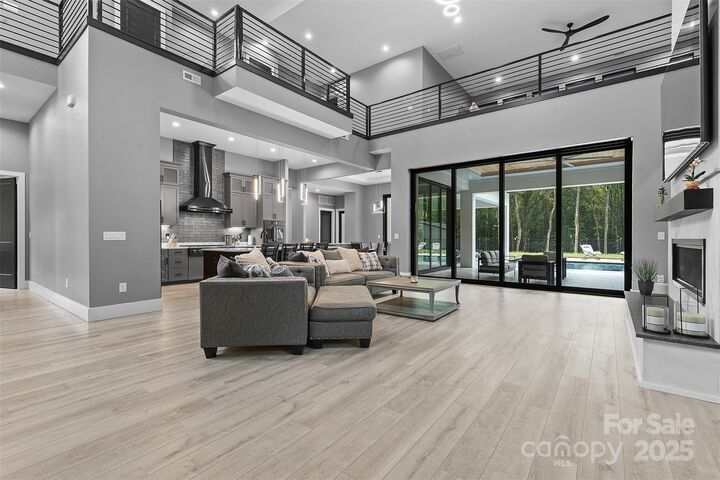 Property Photo:  9625 Beatties Ford Road  NC 28078 