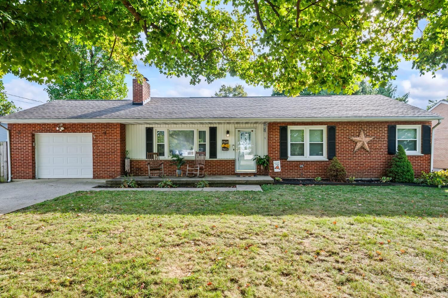 Property Photo:  4960 Pleasant Avenue  OH 45014 