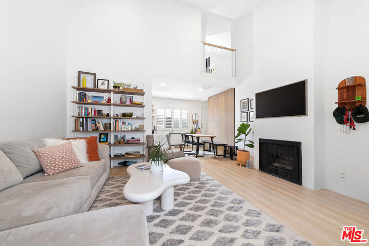 3832 W Avenue 43  Los Angeles CA 90041 photo