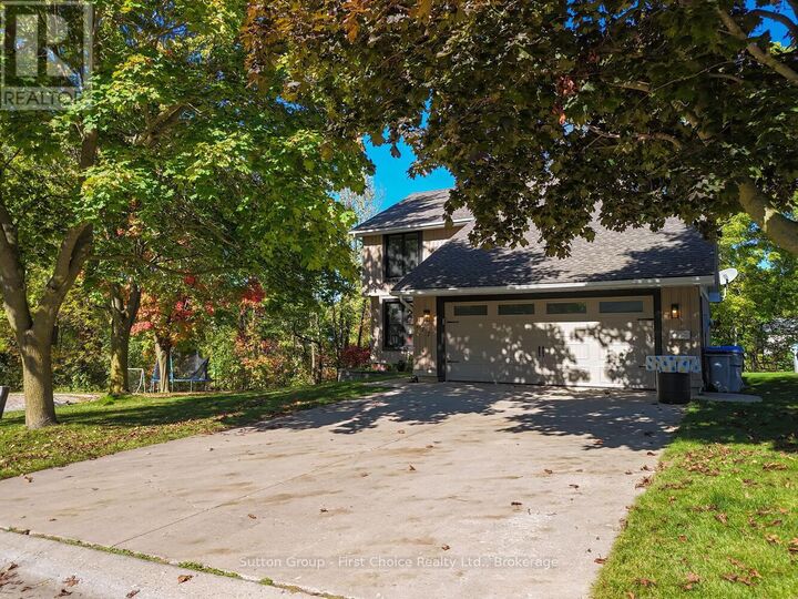 Property Photo: 177 Toronto Street ON N0K 1N0