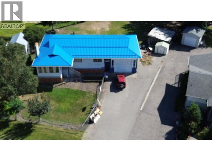 Property Photo: 629 Third Avenue BC V0E 1M0