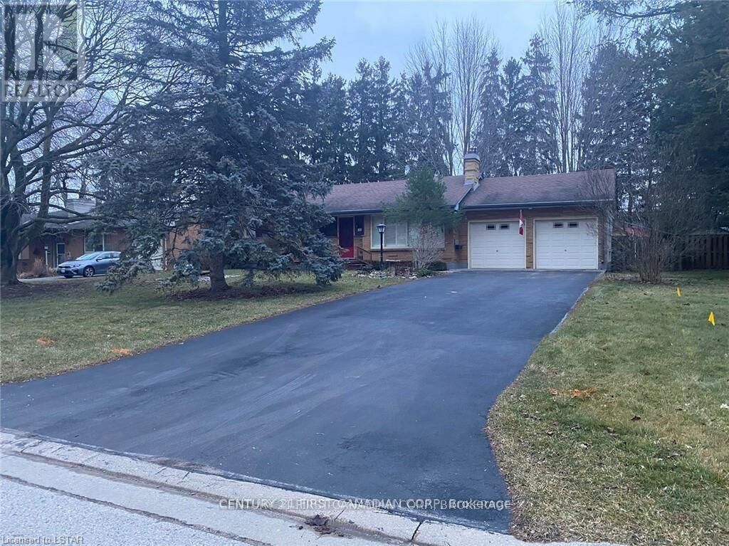Property Photo:  74 Daleview Crescent  ON N5X 1H1 
